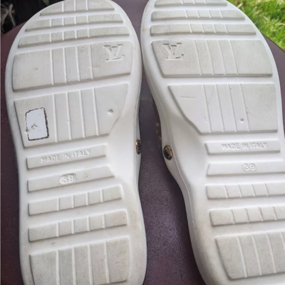 Authentic Louis Vuitton Monogram White W/Multi Color Beach Sandals. Size-39. EUC - Picture 2 of 6